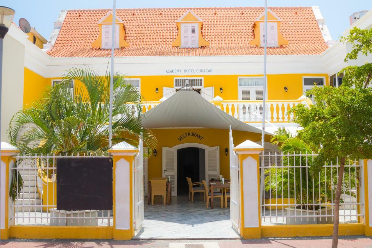 Academy Hotel Curacao Willemstad Exterior photo